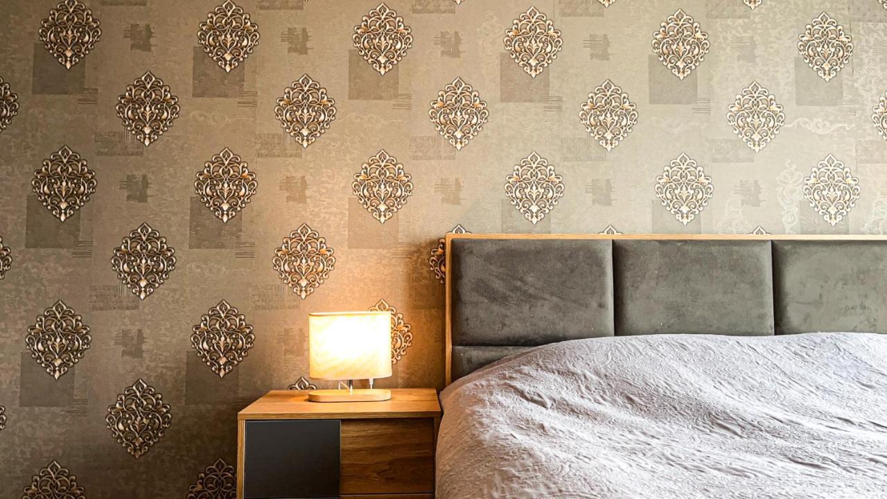 Dani Lux Lägenhet Bakuriani Exteriör bild